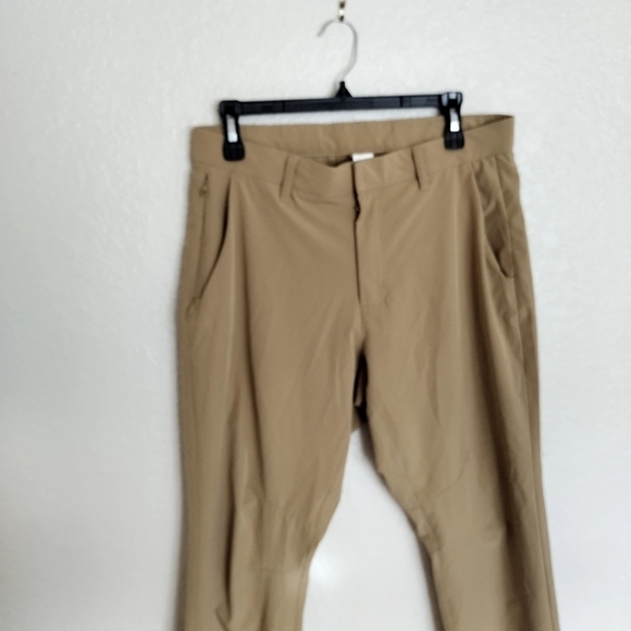 Fabletics the only pants classic fit in dark twil sz 32 x 30 - Picture 8 of 9